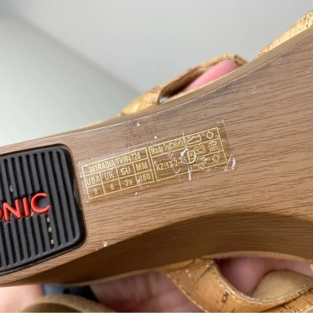 Vionic Tan Strappy Radia Cork Wedges Shoes Size 8